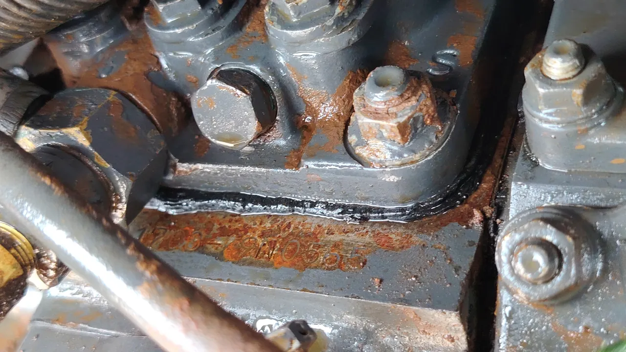 2010 Kubota L3608 – Engine
