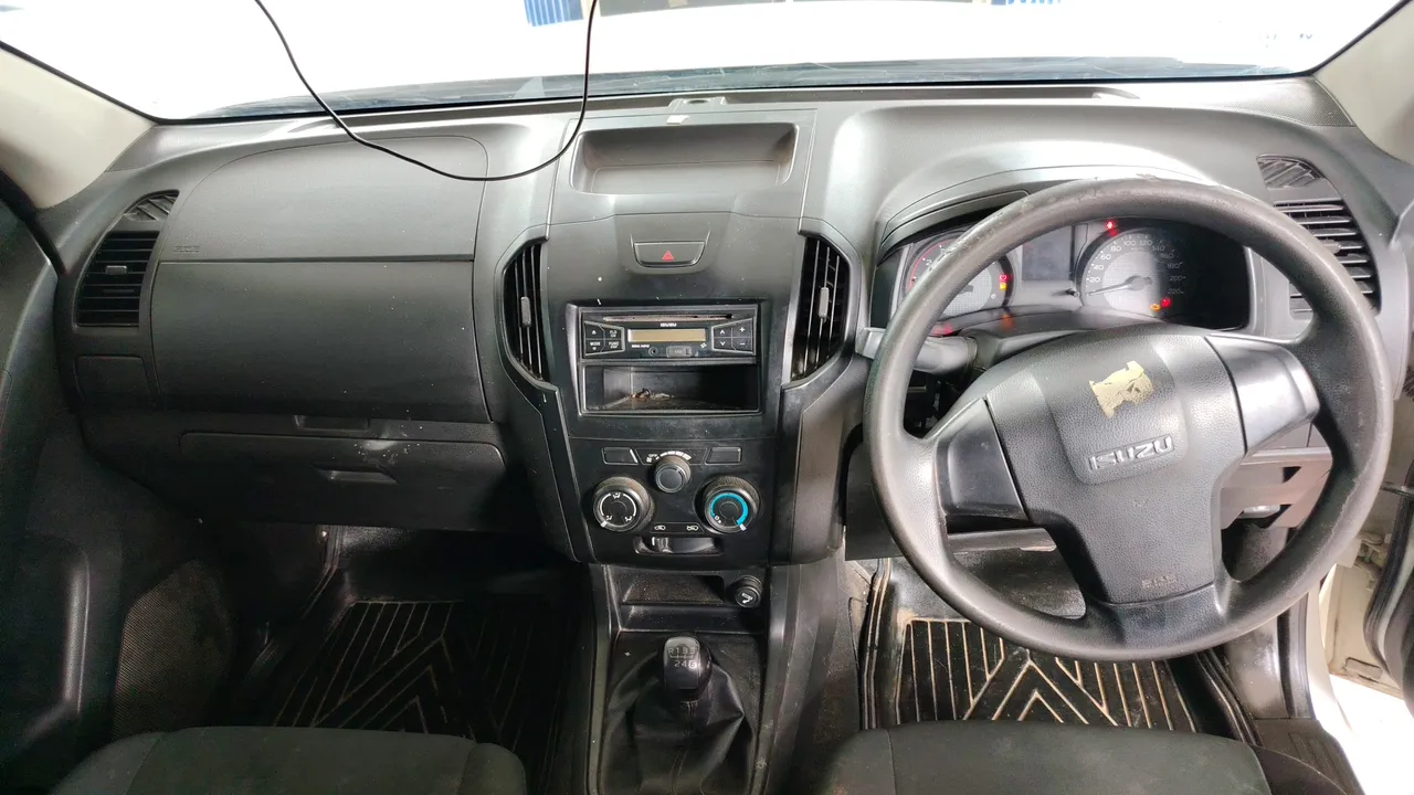 2016 Isuzu D-Max – Exterior