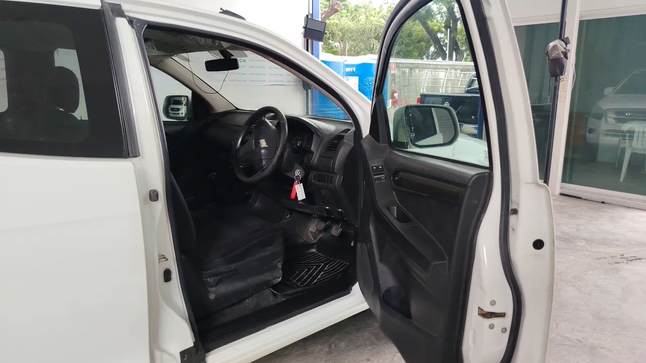 2016 Isuzu D-Max – Exterior