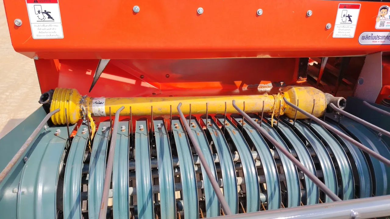 Kubota HB135 – Exterior