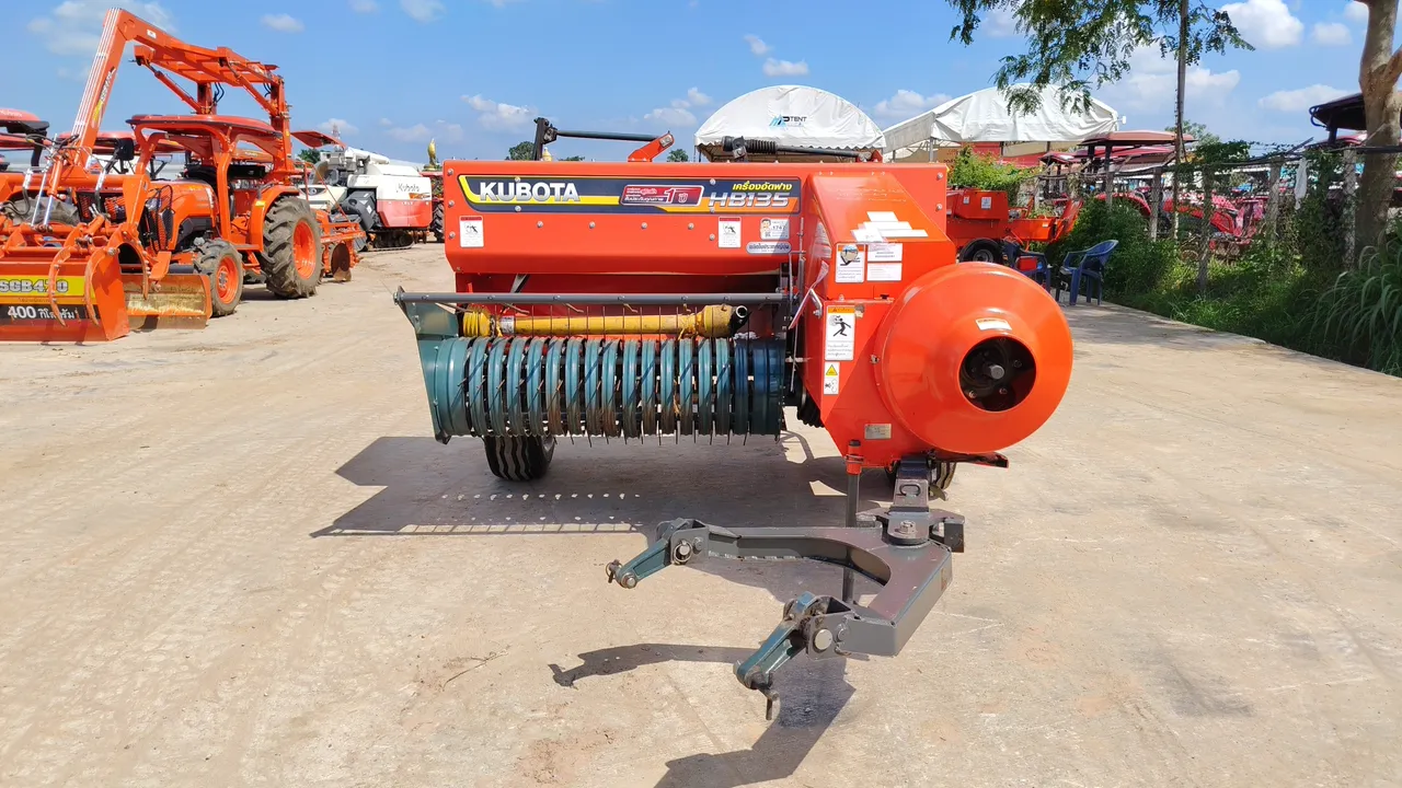 Kubota HB135 – Exterior