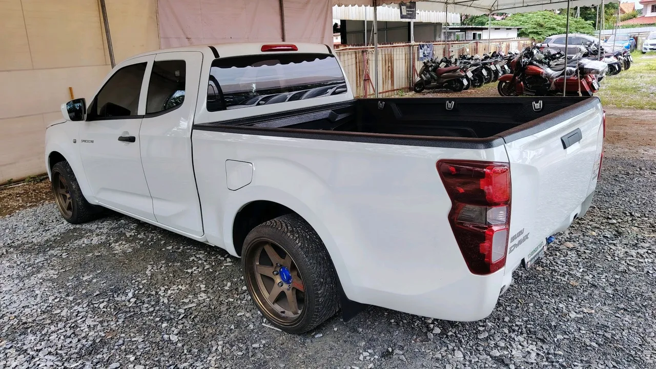 2021 Isuzu D-Max – Exterior