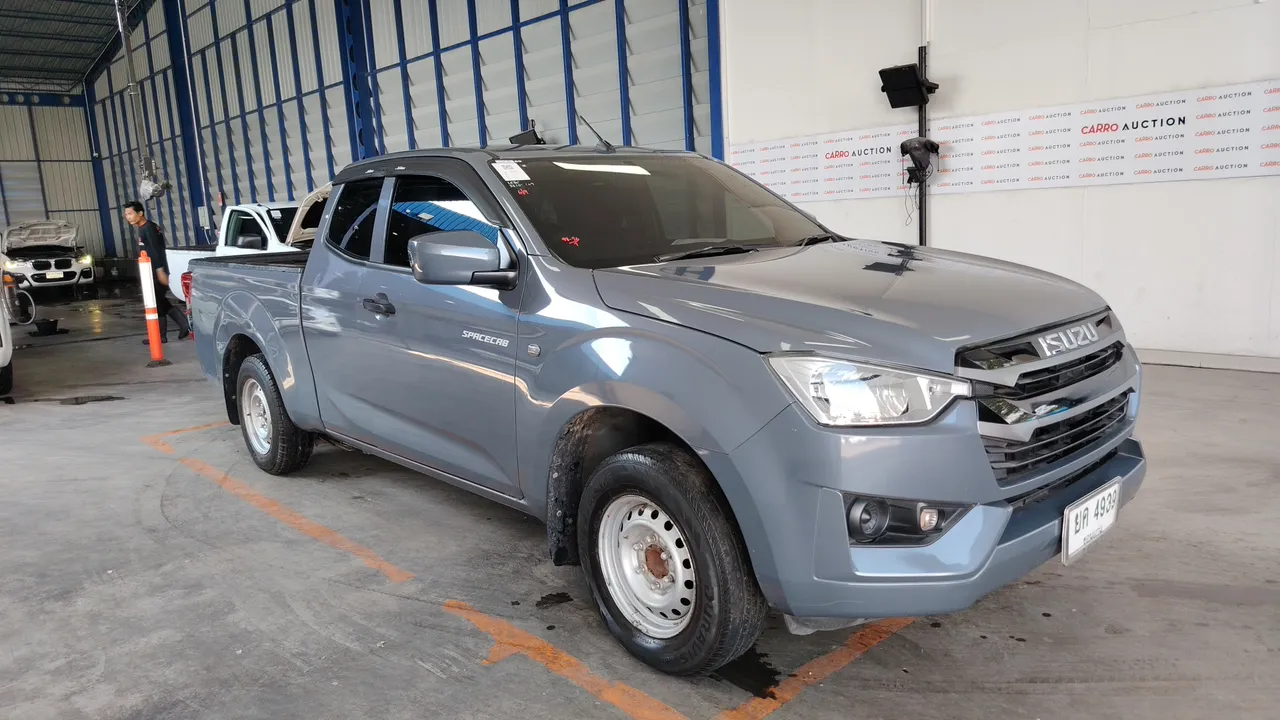 2023 Isuzu D-Max – Front