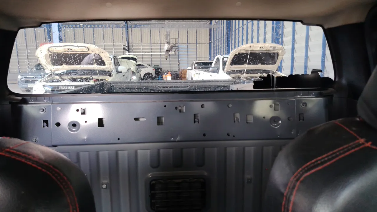 2023 Isuzu D-Max – Back