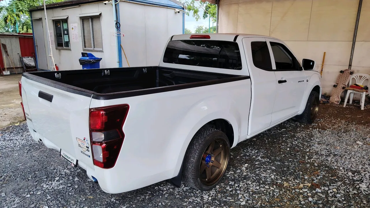 2021 Isuzu D-Max – Exterior