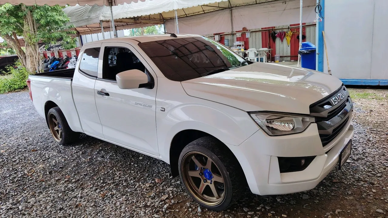 2021 Isuzu D-Max – Exterior