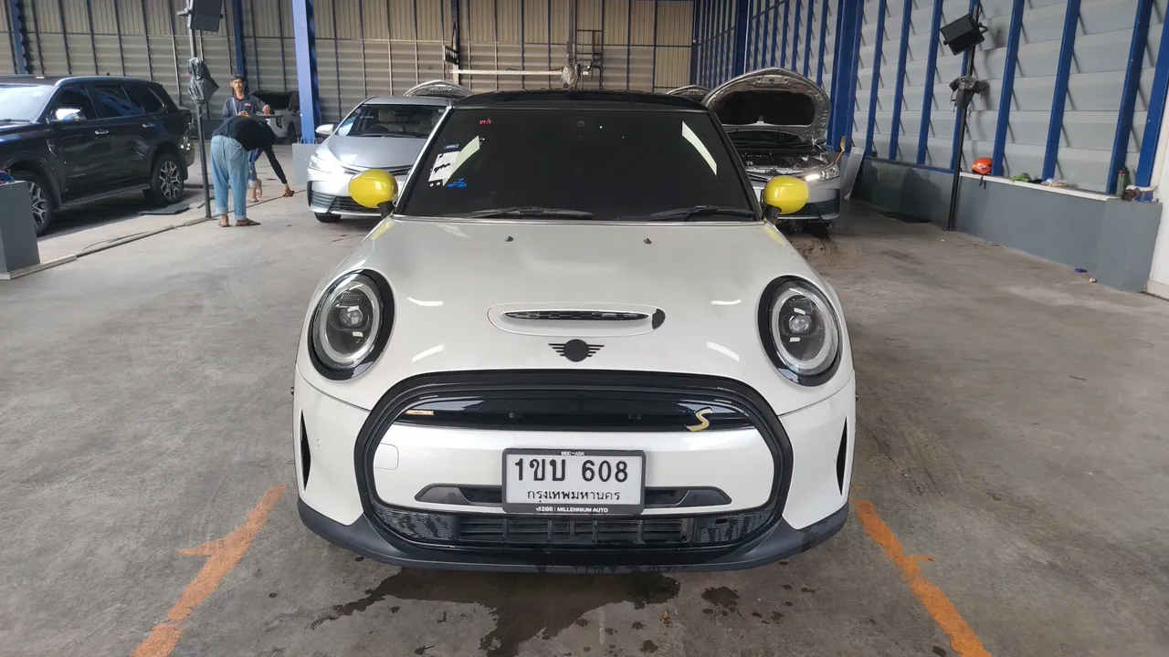 2023 Mini Cooper SE – Exterior