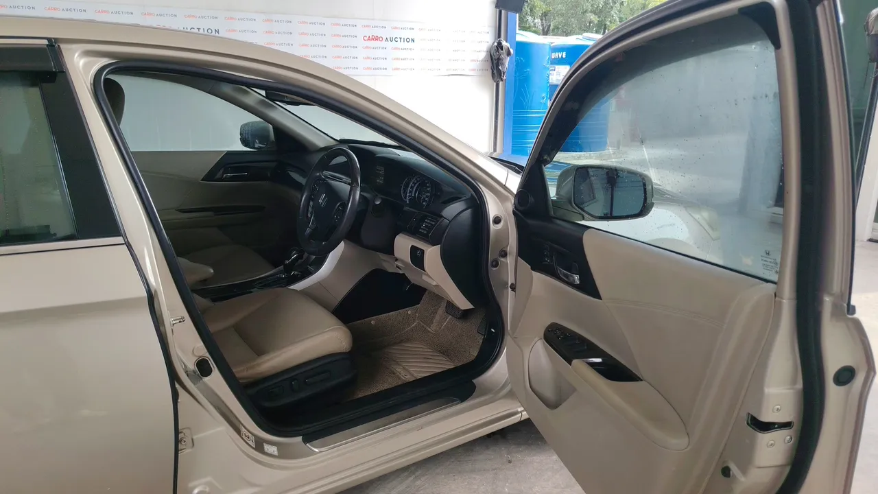 2013 Honda Accord – Exterior