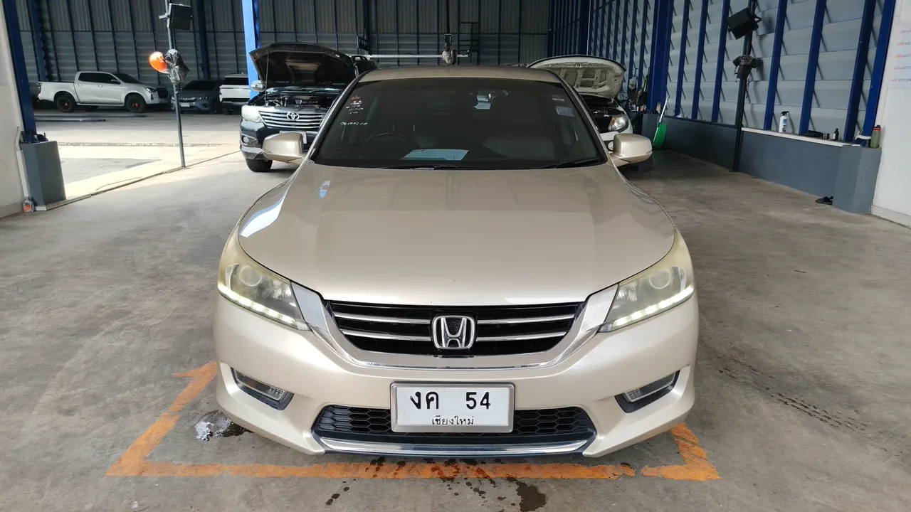 2013 Honda Accord – Exterior