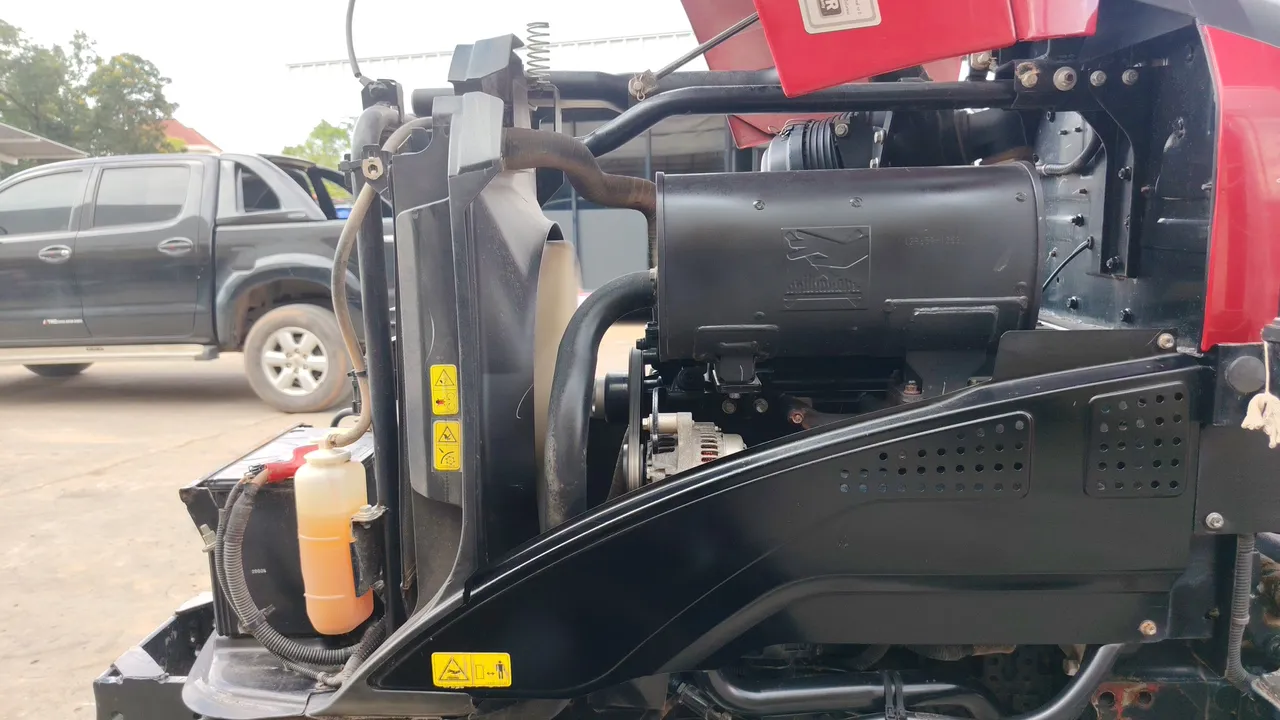 2021 Yanmar YM351A – Exterior