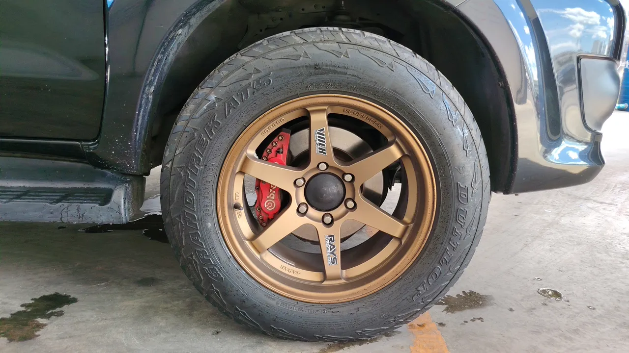 2012 Toyota Fortuner – Exterior