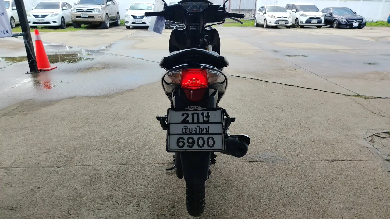 2022 Honda Wave – Back
