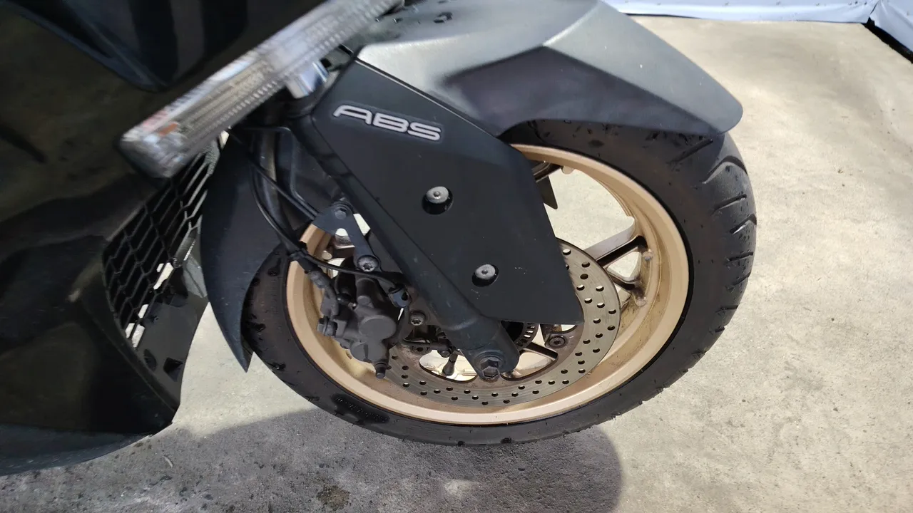 2020 Yamaha X-Max – Exterior
