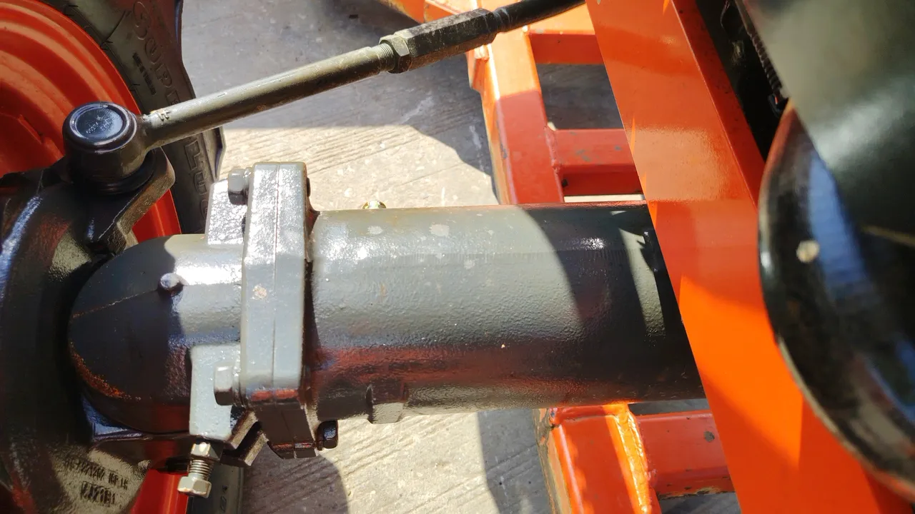 2016 Kubota L4028 – Exterior
