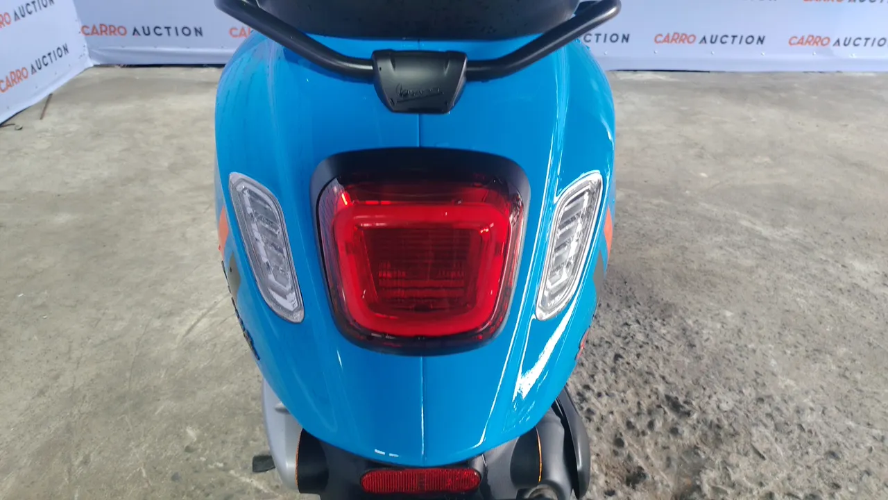 2024 Vespa Sprint – Exterior