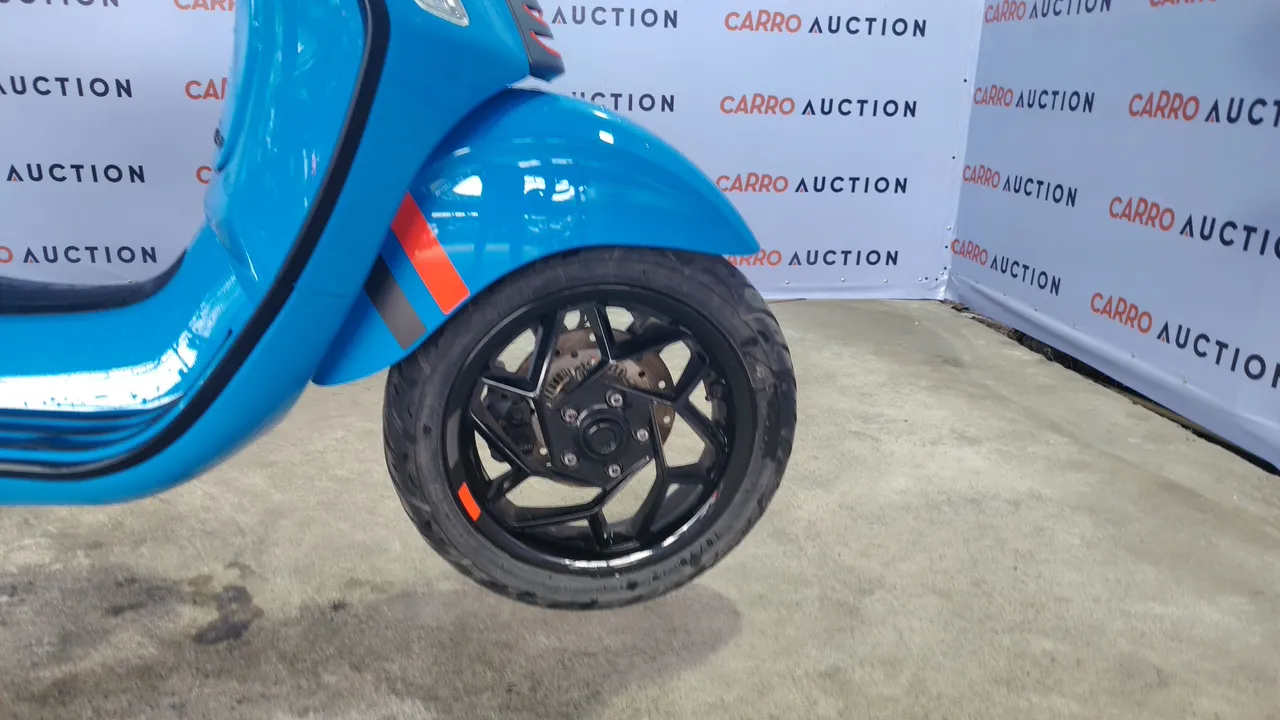 2024 Vespa Sprint – Exterior