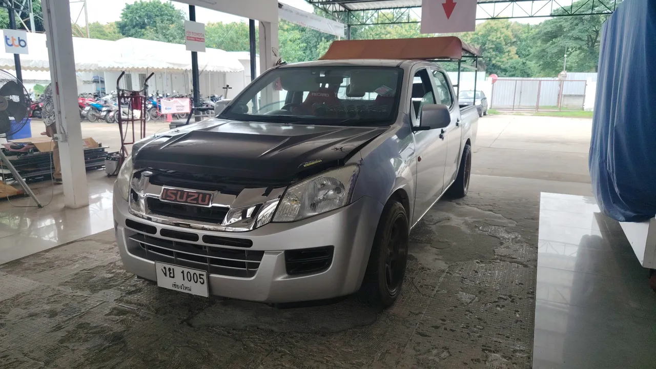 2015 Isuzu D-Max – Exterior