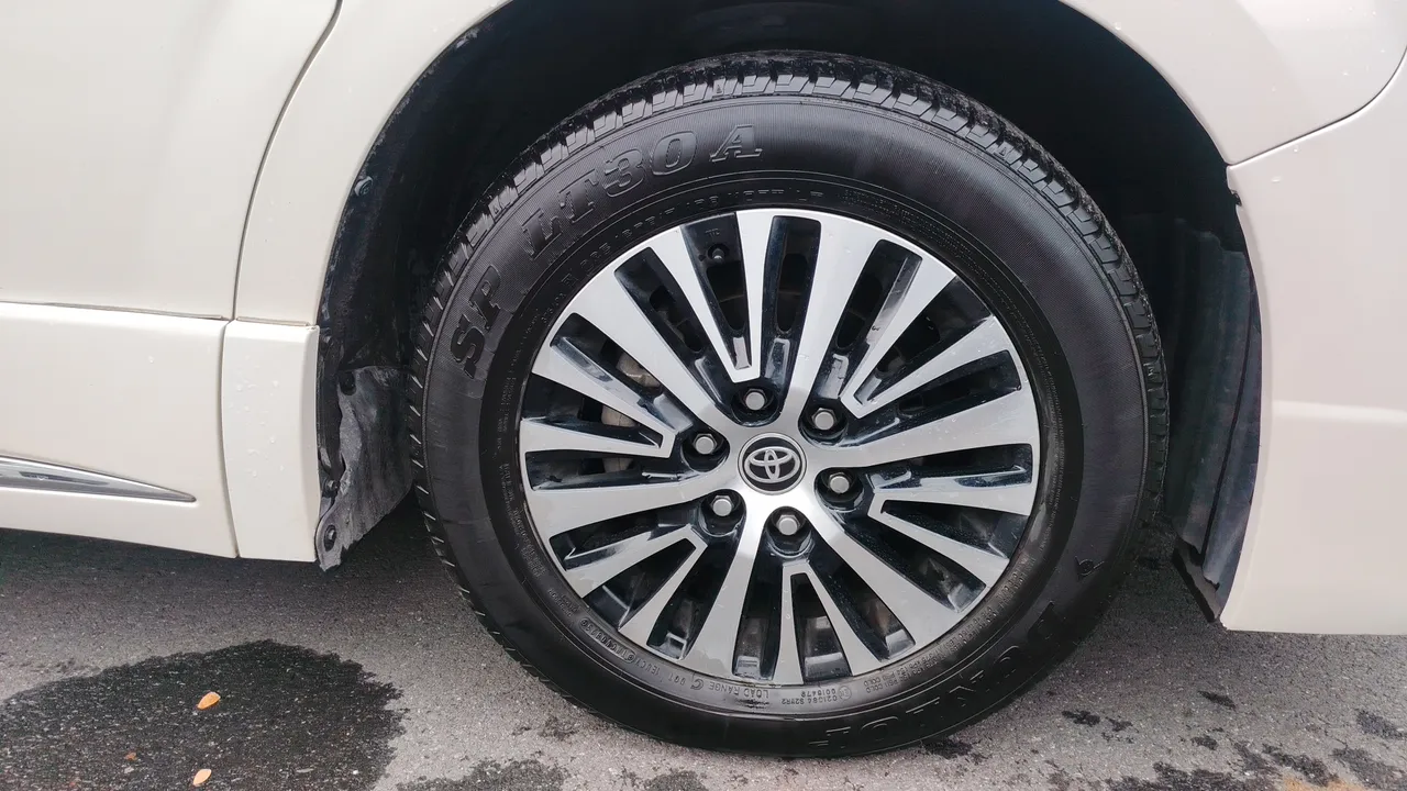 2020 Toyota Majesty – Exterior