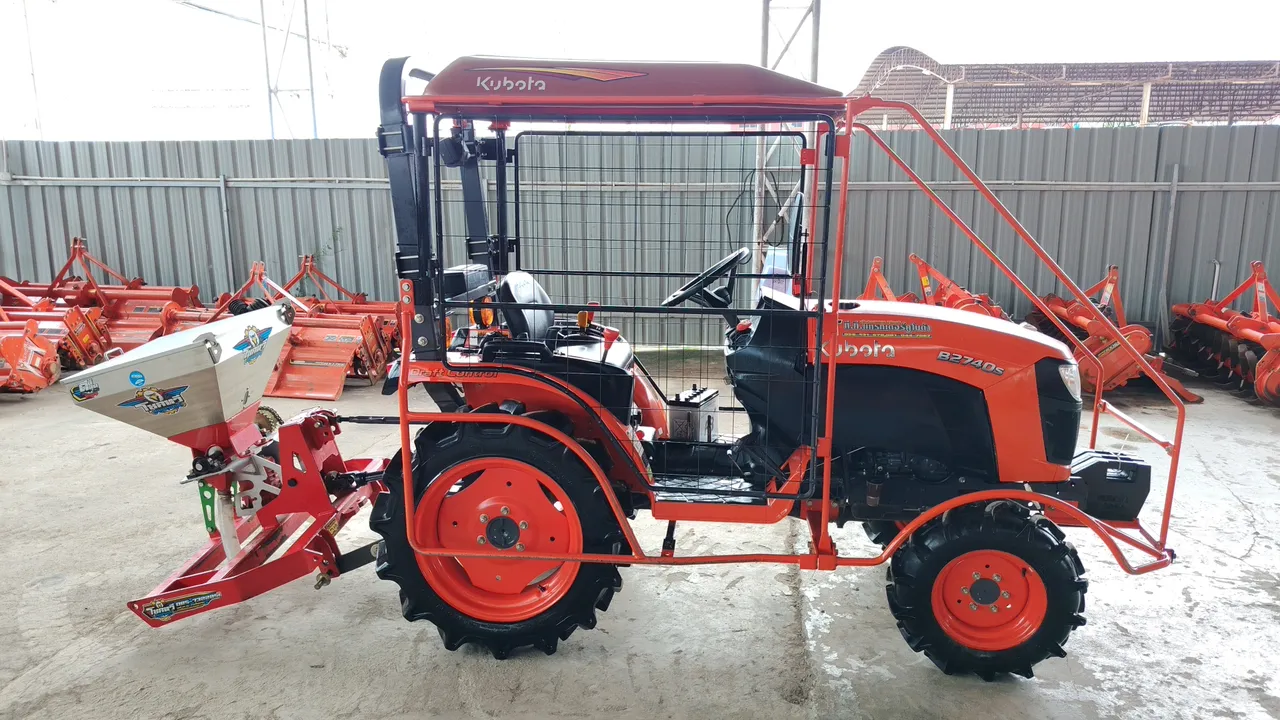 2024 Kubota B2740S-B – Side