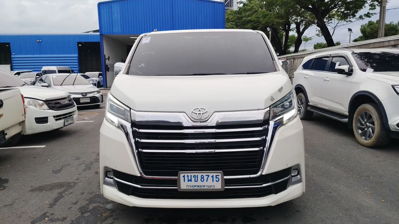 2020 Toyota Majesty – Exterior