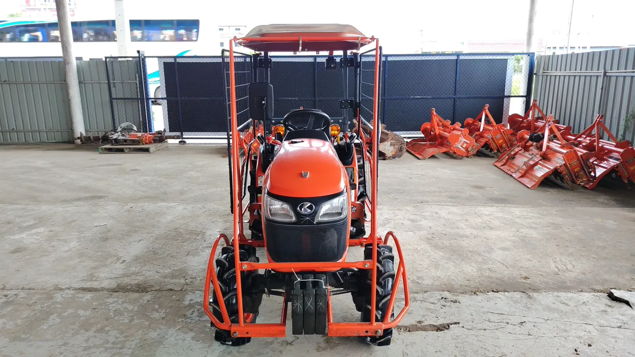 2024 Kubota B2740S-B – Front