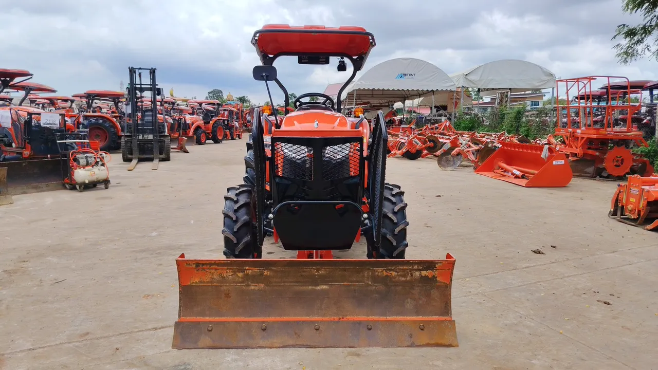 2024 Kubota L4018SP – Exterior