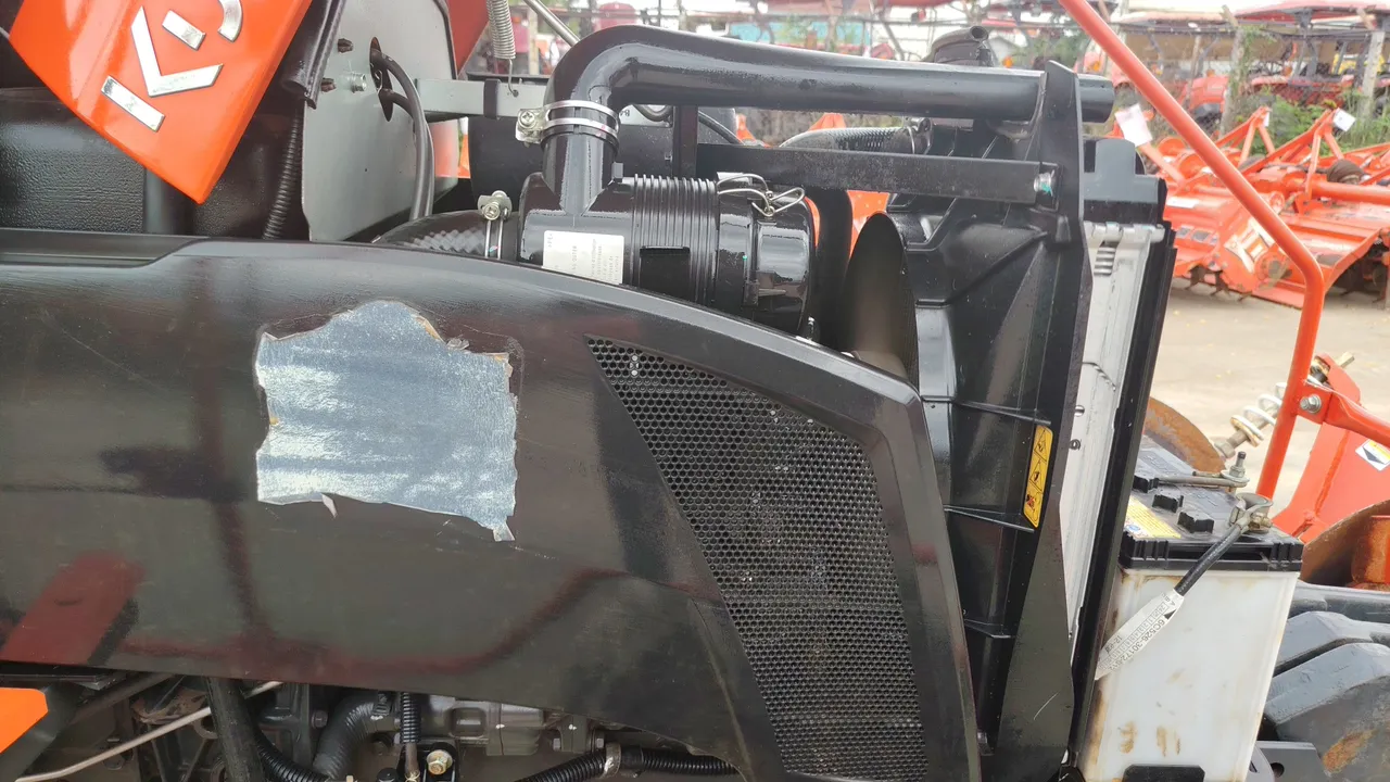 2025 Kubota B2740S-B – Exterior