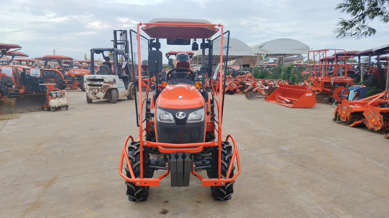 2025 Kubota B2740S-B – Exterior