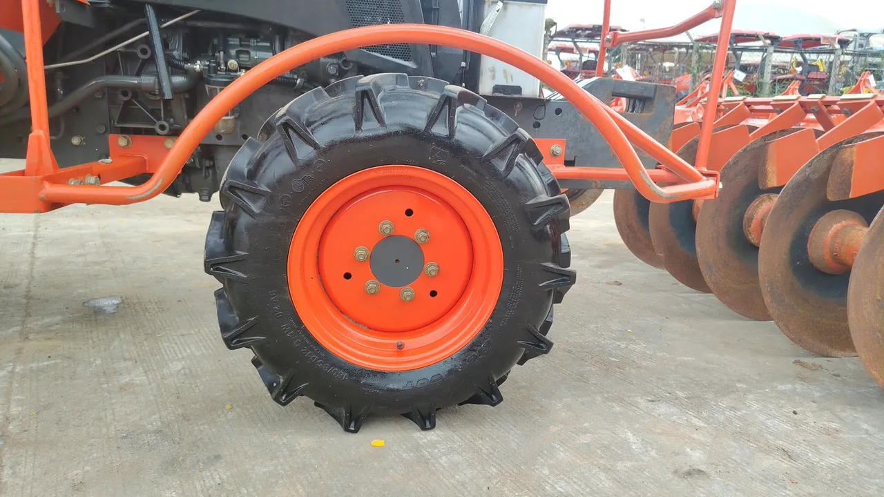 2025 Kubota B2740S-B – Exterior