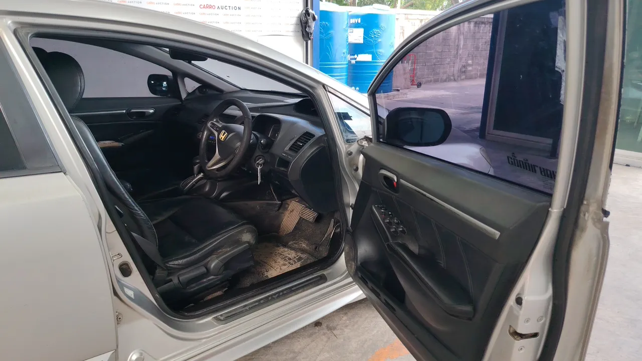 2011 Honda Civic – Exterior