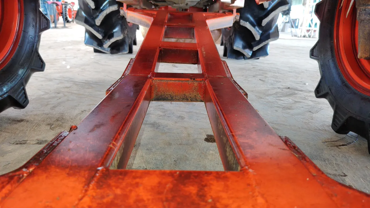 Kubota L5018SP – Exterior