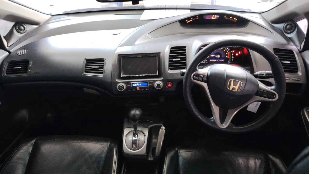 2011 Honda Civic – Exterior