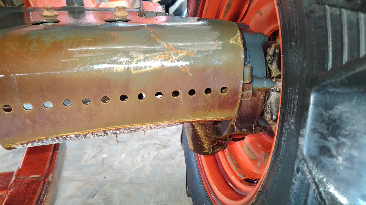 Kubota L5018SP – Exterior