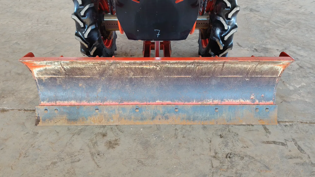 Kubota L5018SP – Exterior