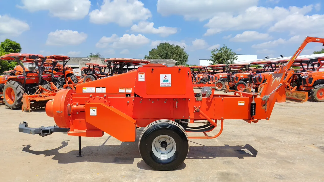 Kubota HB135 – Exterior