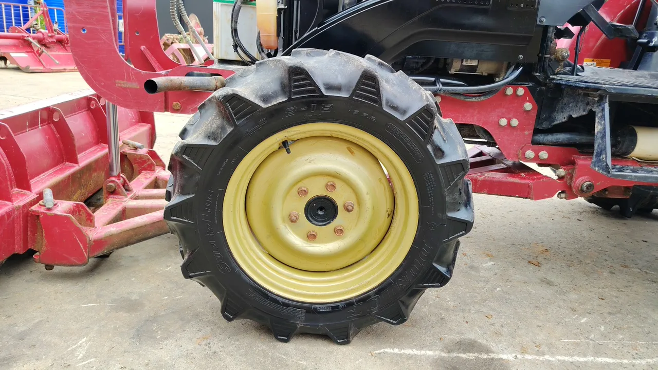 2022 Yanmar YM351R – Exterior