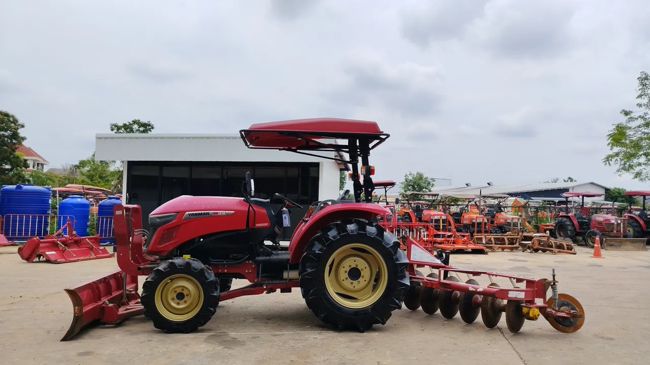 2022 Yanmar YM351R – Exterior