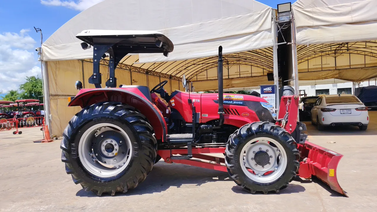 2024 Solis WT-75-4WD – Side