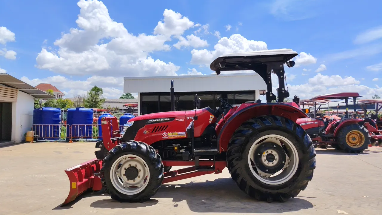 2024 Solis WT-75-4WD – Side