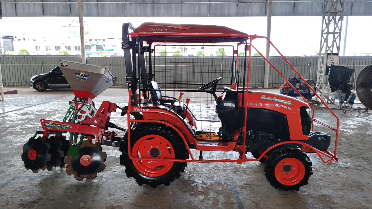 2024 Kubota B2140SN-B – Side