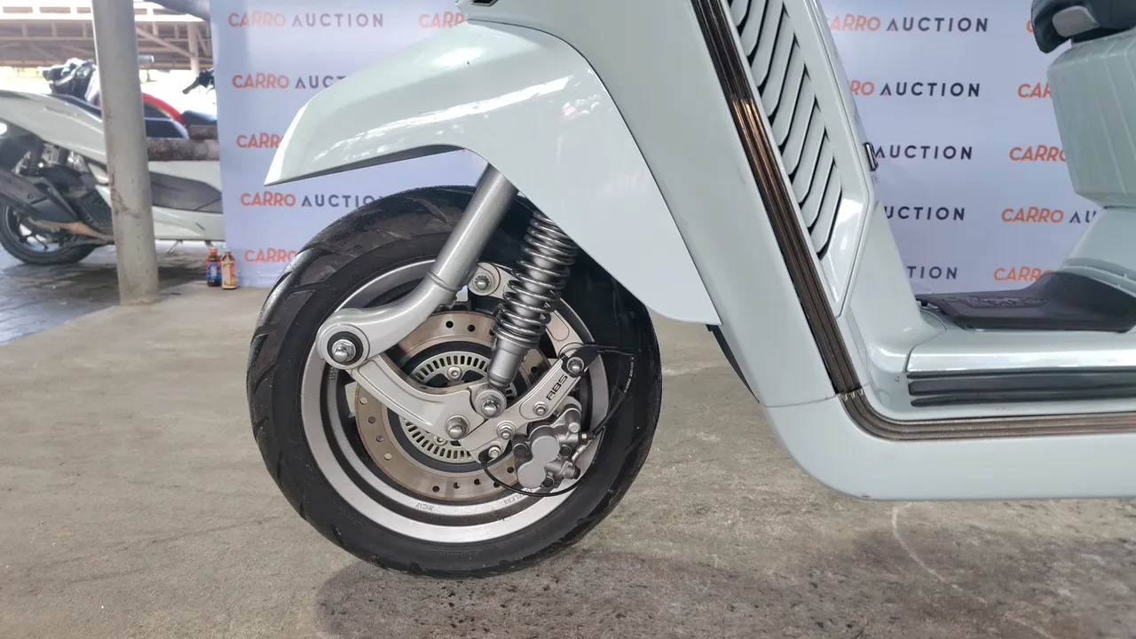 2023 Lambretta X300 – Wheel