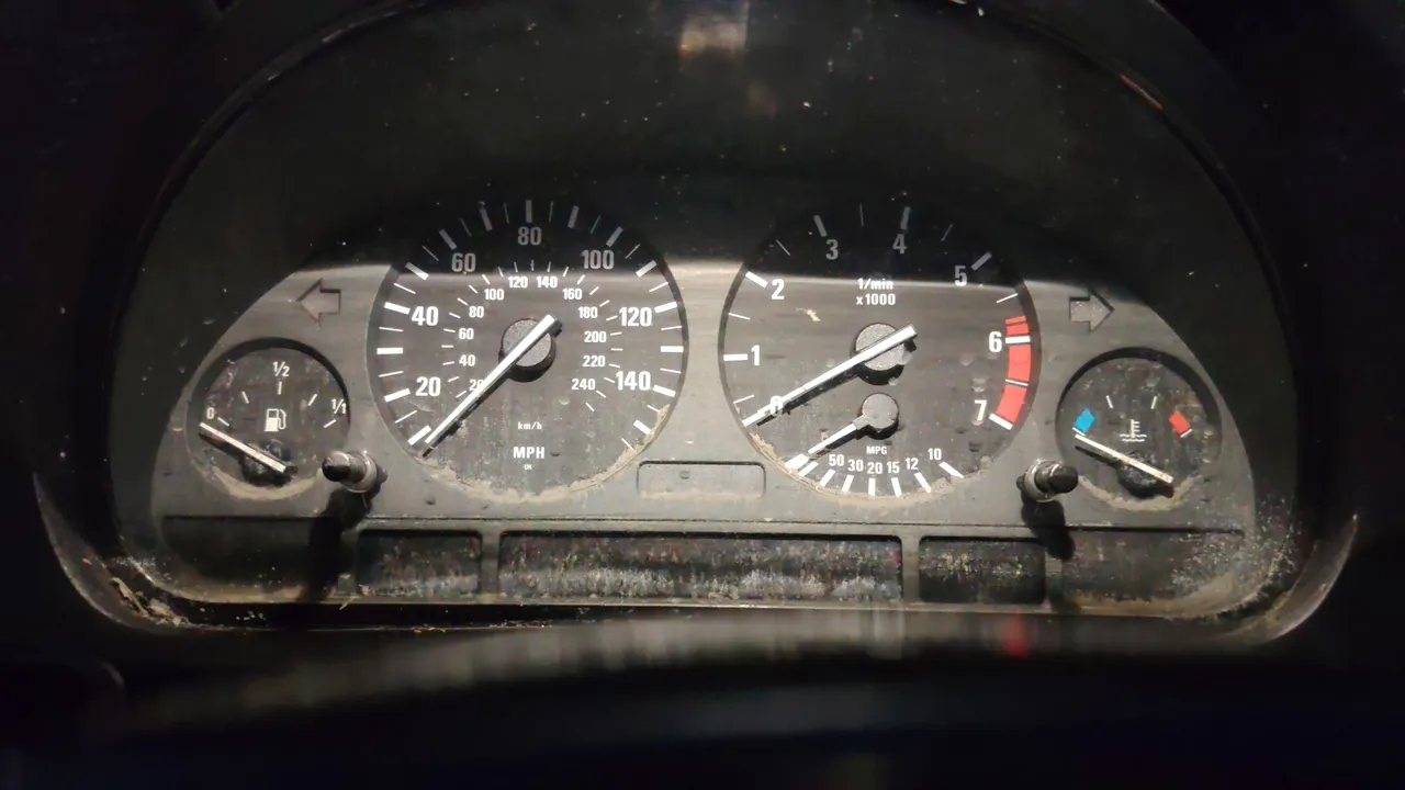 2004 BMW X5 – Exterior
