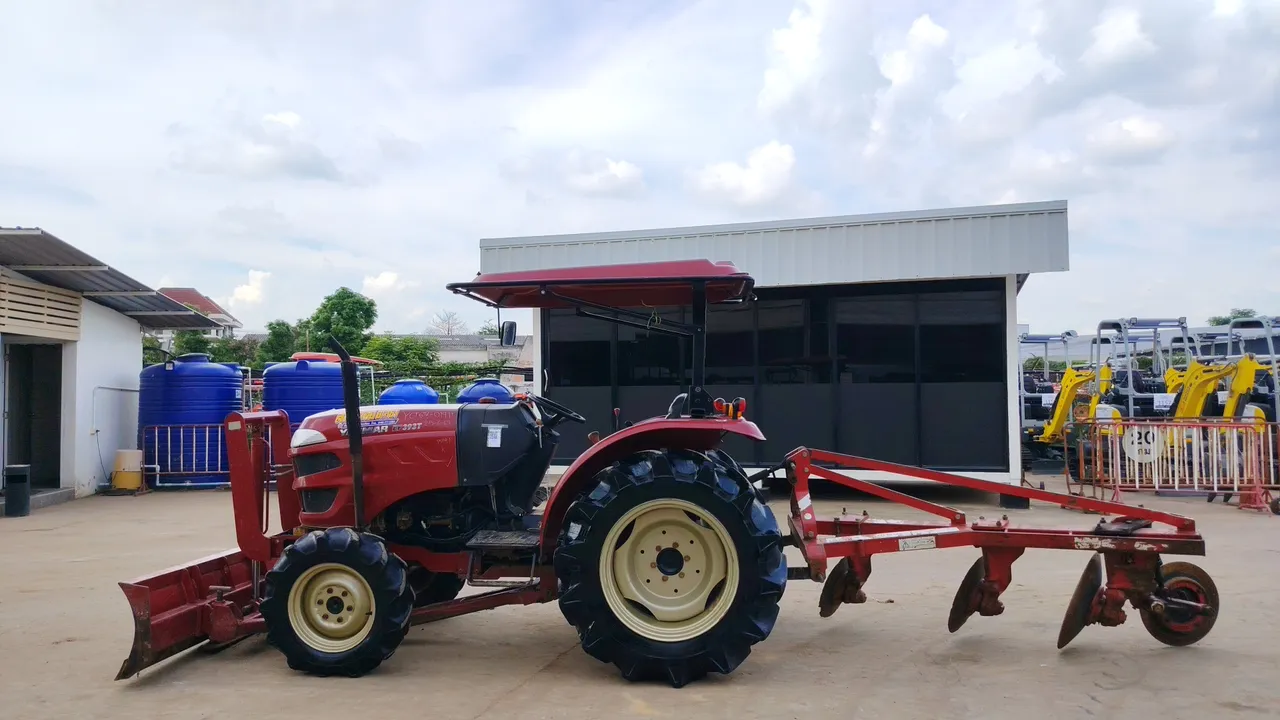 2020 Yanmar EF393T – Exterior
