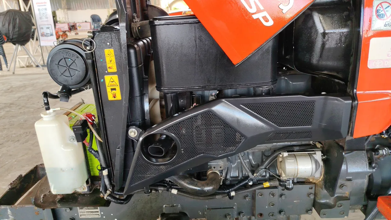 2022 Kubota L3218SP – Exterior