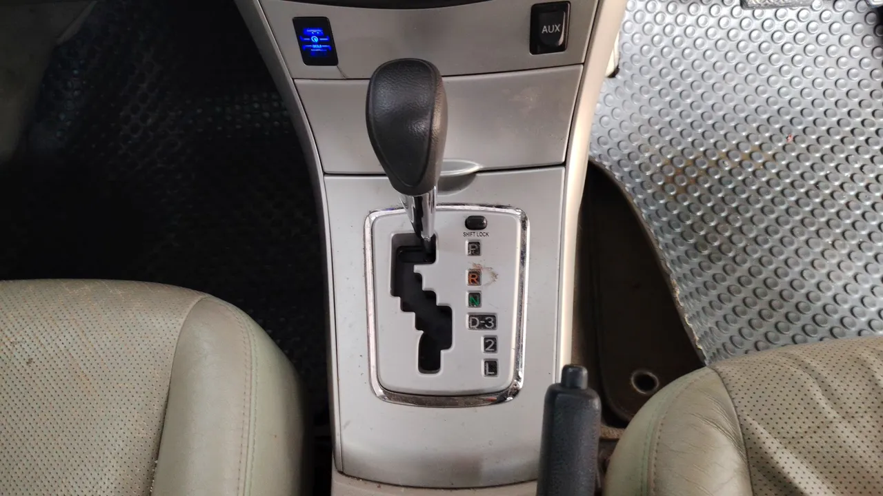 2013 Toyota Corolla Altis – Exterior