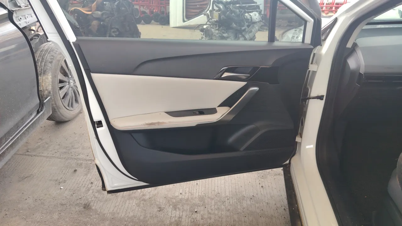 2024 MG MG4 – Front