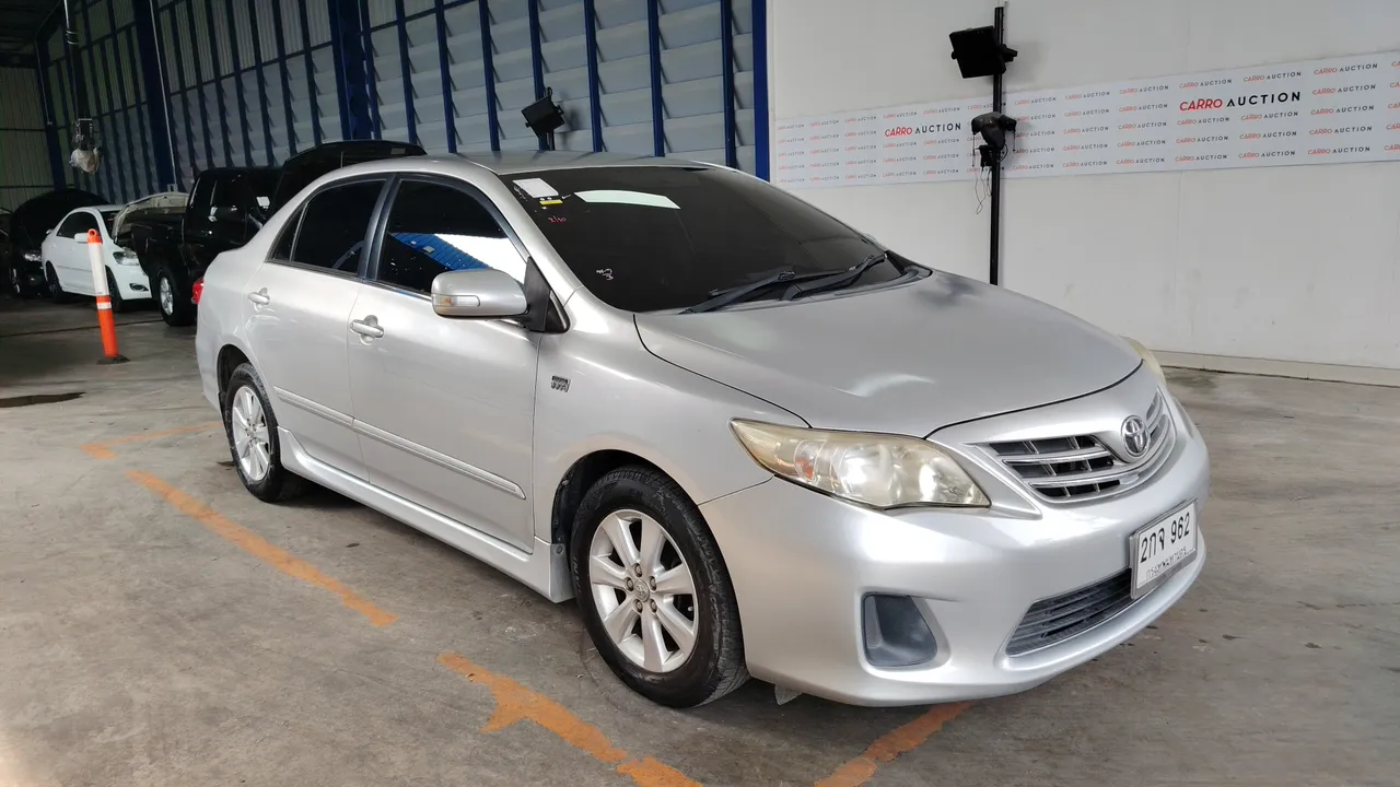 2013 Toyota Corolla Altis – Exterior