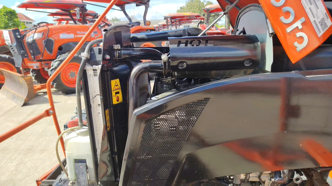 2012 Kubota B2440S-B – Exterior