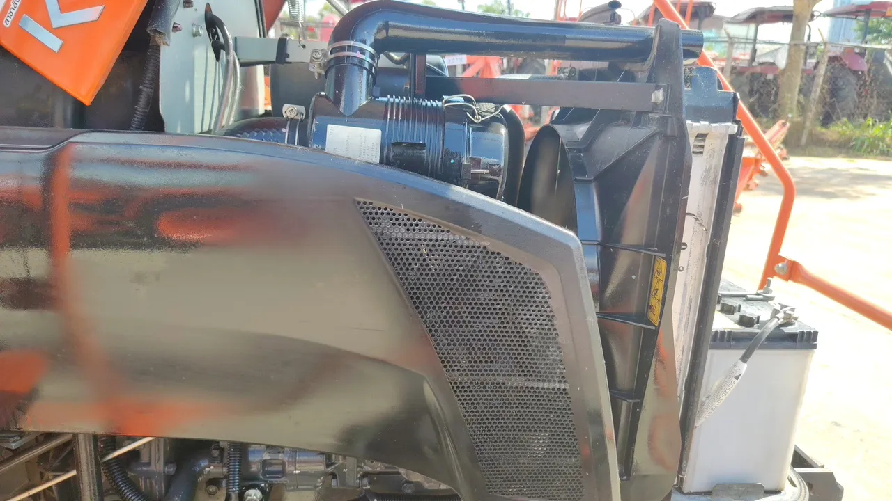 2012 Kubota B2440S-B – Exterior