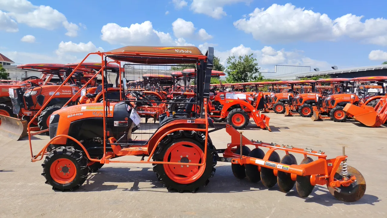 2012 Kubota B2440S-B – Exterior